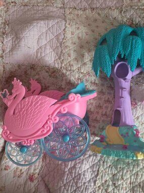 Barbie of Swan Lake 2002 Playset and Carriage